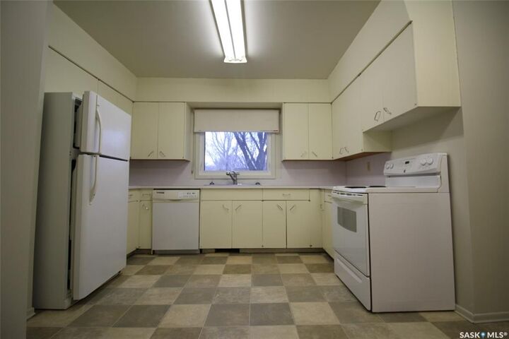 Property Photo: 820 3rd Street E SK S0N 2M0