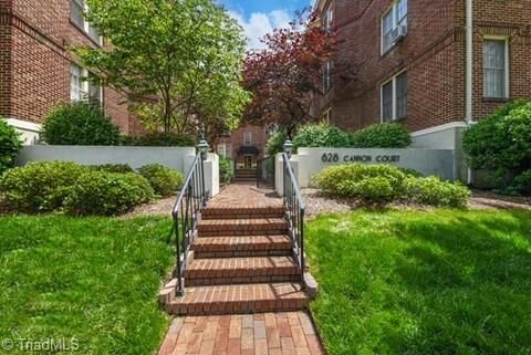 Property Photo:  828 N Elm Street C3  NC 27401 