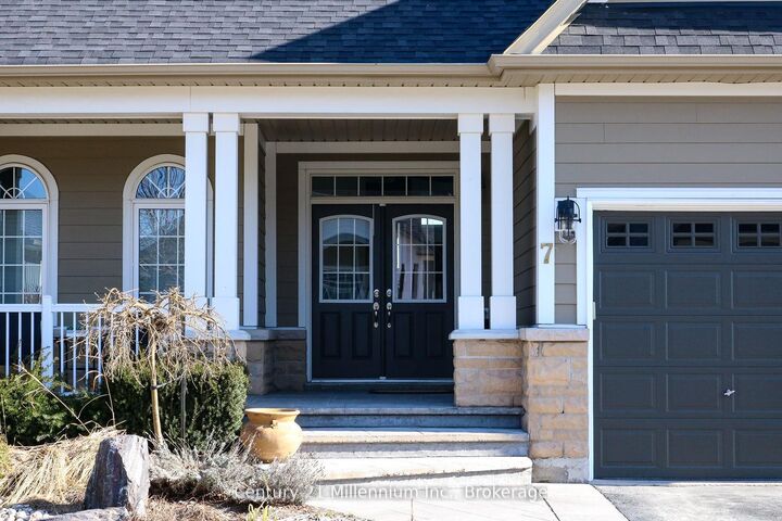 Property Photo:  7 Clubhouse Drive  ON L9Y 4Z5 