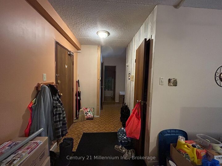 Property Photo: 460 Ontario Street 202 ON L9Y 4E5