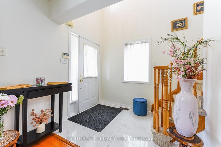 Property Photo:  2496 Clayborne Place  ON L6M 4C3 