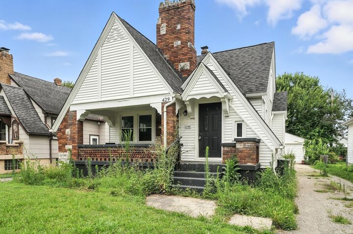 429 E Siebenthaler Avenue  Dayton OH 45405 photo