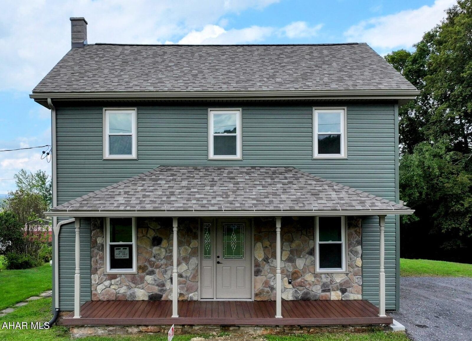 Property Photo: 171 Green Leaf Lane PA 16667
