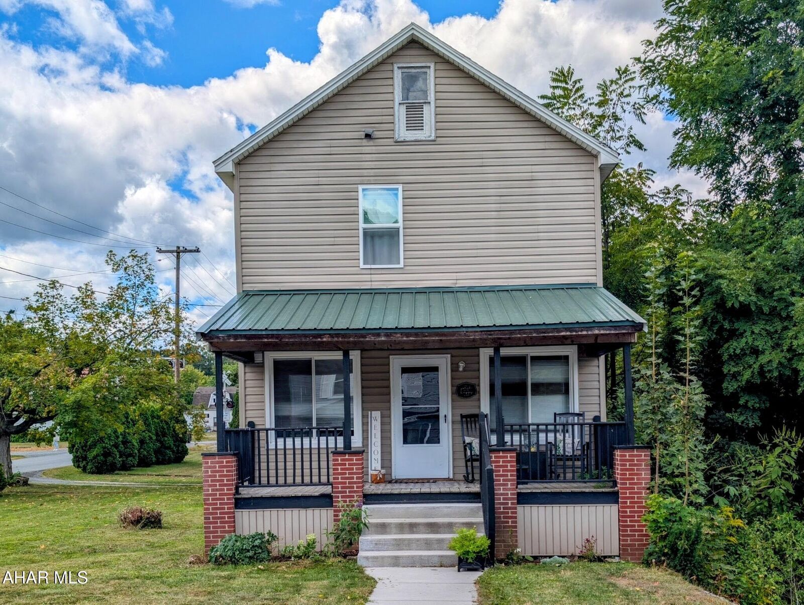 Property Photo: 106 Arden Street PA 16625