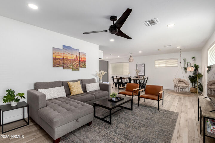 Property Photo:  7312 E Villa Way  AZ 85257 