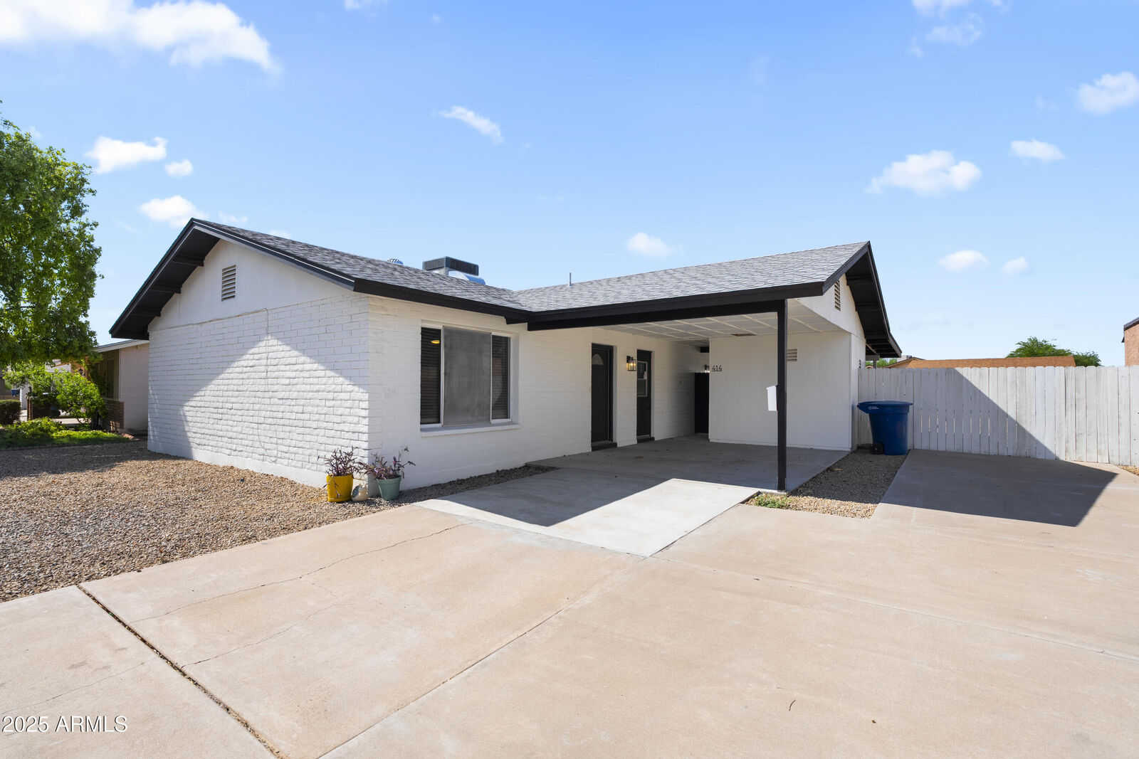 Property Photo: 414 W Santa Cruz Drive AZ 85282
