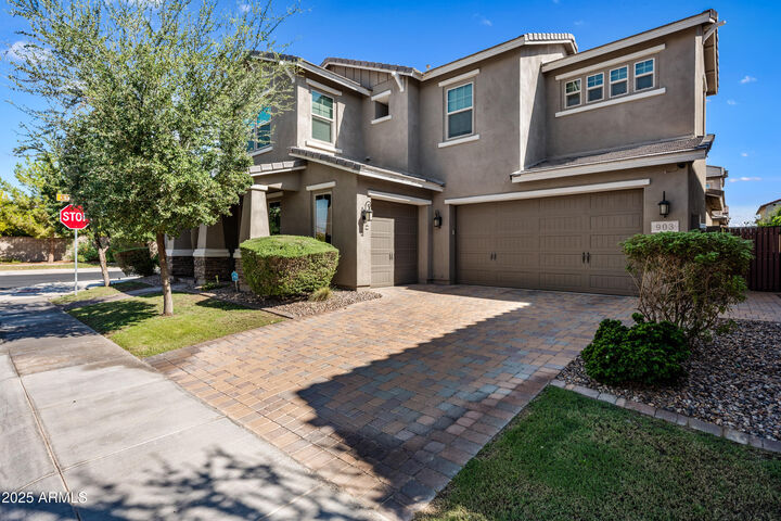 Property Photo: 903 W Glacier Drive AZ 85248