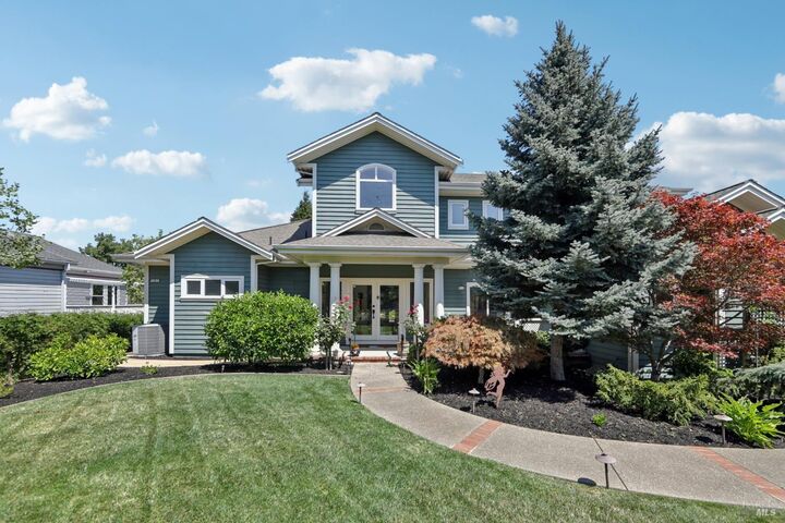 Property Photo:  161 E D Street  CA 94510 
