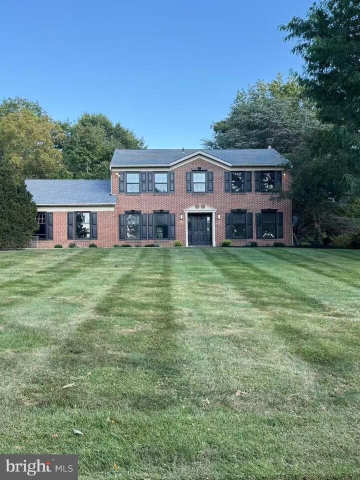 657 N Wales Road  North Wales PA 19454 photo