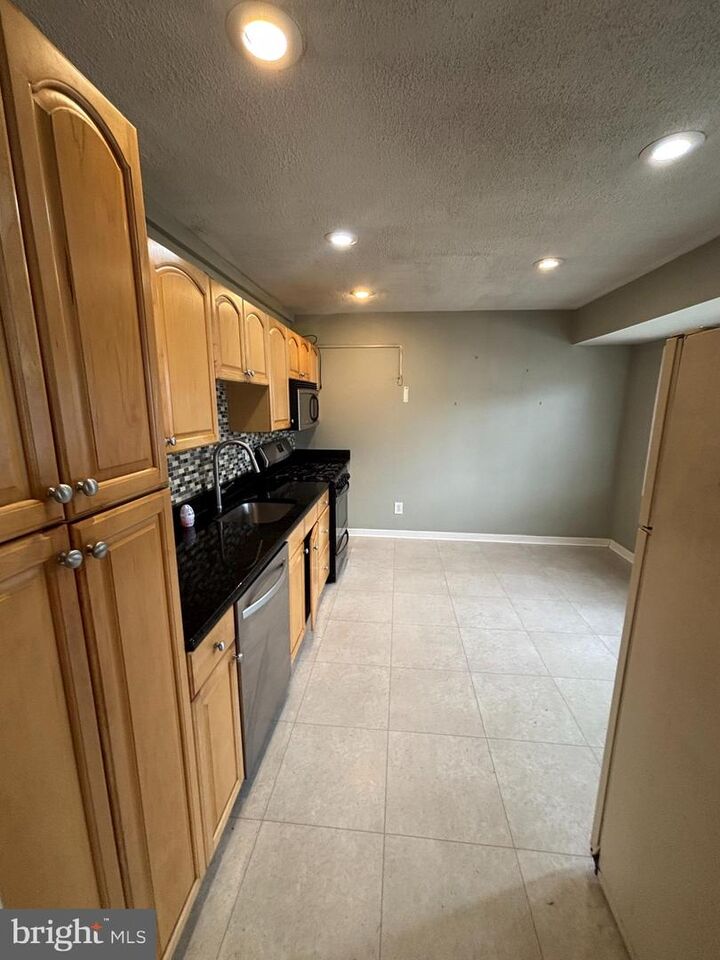 Property Photo:  16 Falmouth Road  NJ 08620 