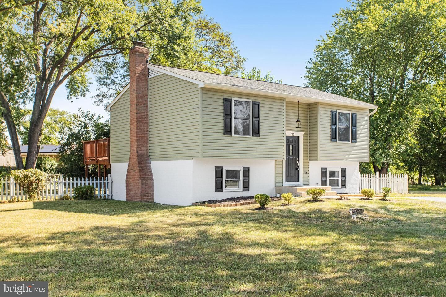 Property Photo: 200 Via De Rosa Drive VA 22556