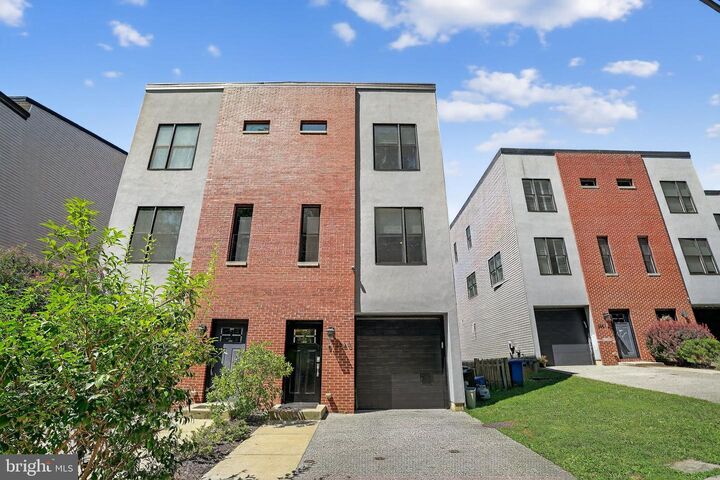 Property Photo: 286 Parker Avenue G PA 19128