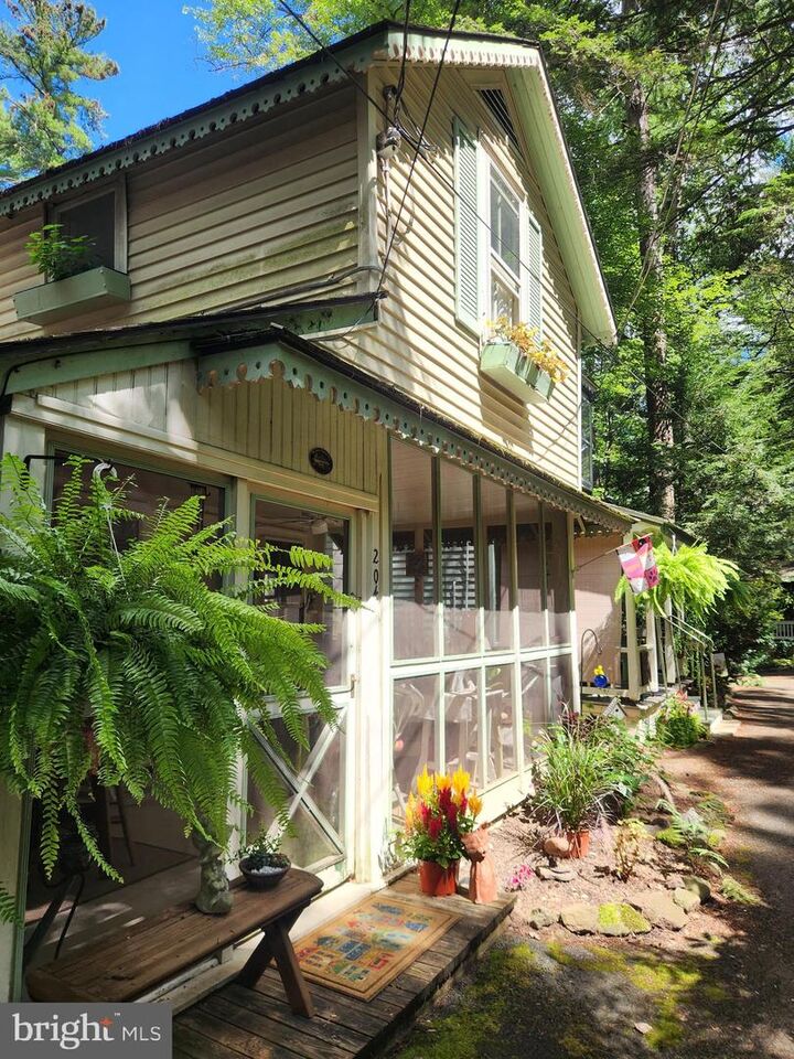 Property Photo: 204 Weaver Ave L-0006 PA 17064