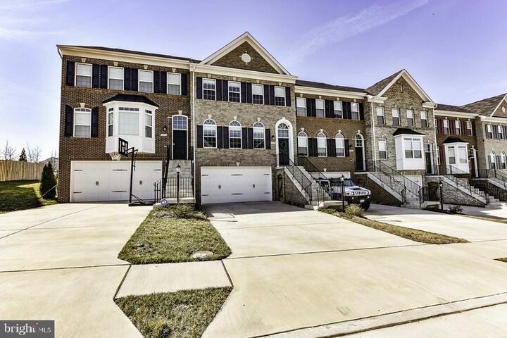 Property Photo: 15390 Ballerina Loop VA 22193