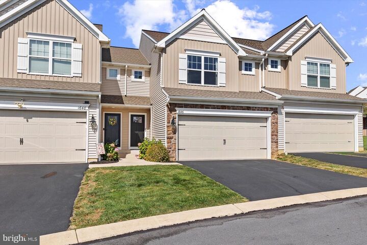 Property Photo: 1646 Haralson Drive PA 17055