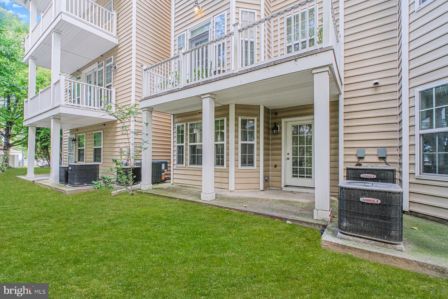 Property Photo: 42 Creekside Court NJ 07094