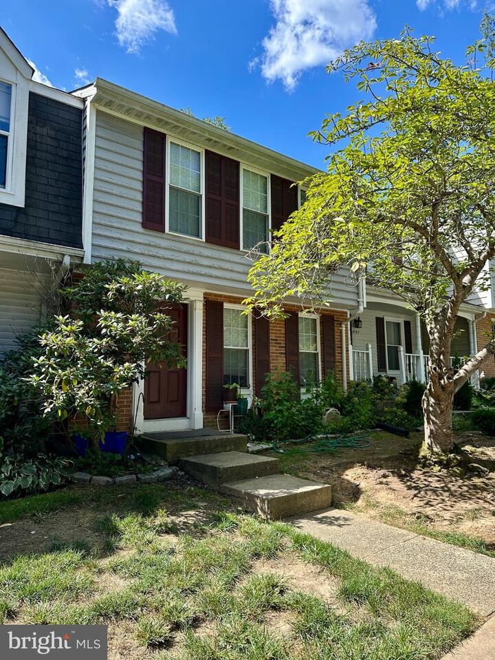 9165 Forest Lawn Court  Springfield VA 22152 photo