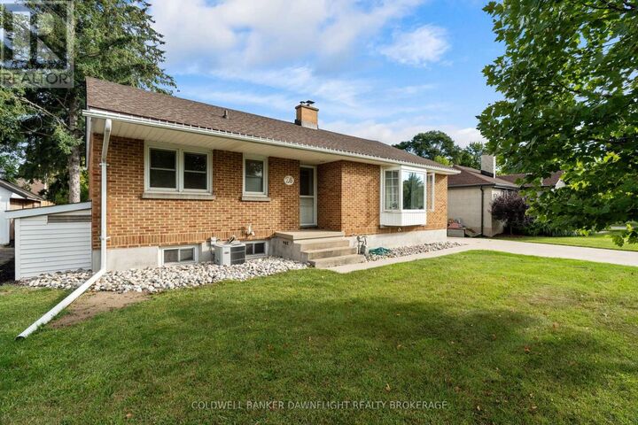 Property Photo:  26 Marianna Drive  ON N6P 1B7 