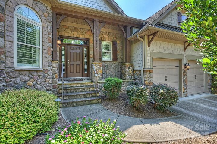 Property Photo: 7415 Edenbridge Lane NC 28226