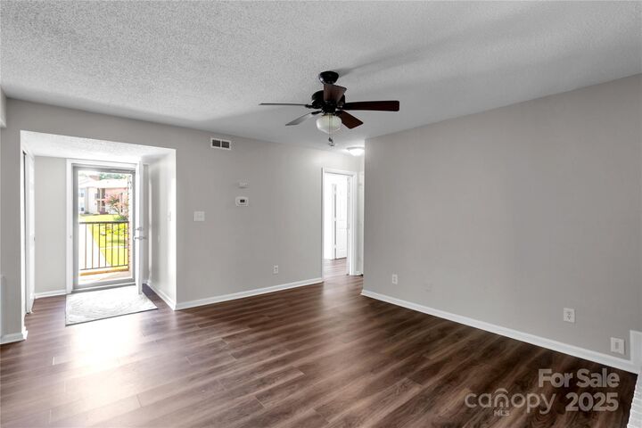 Property Photo: 11014 Running Ridge Road NC 28226