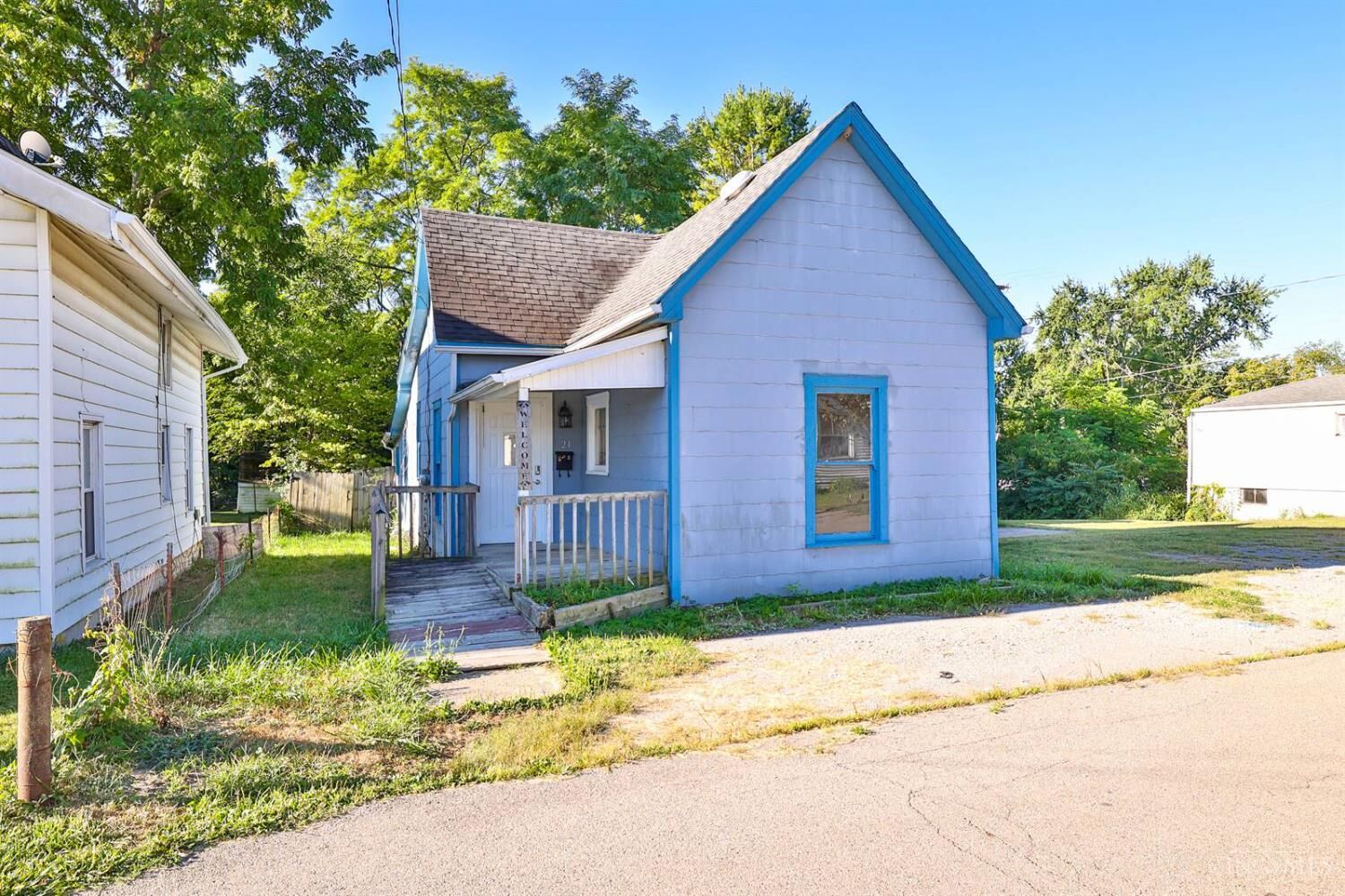 Property Photo: 21 S Buckles Avenue OH 45335