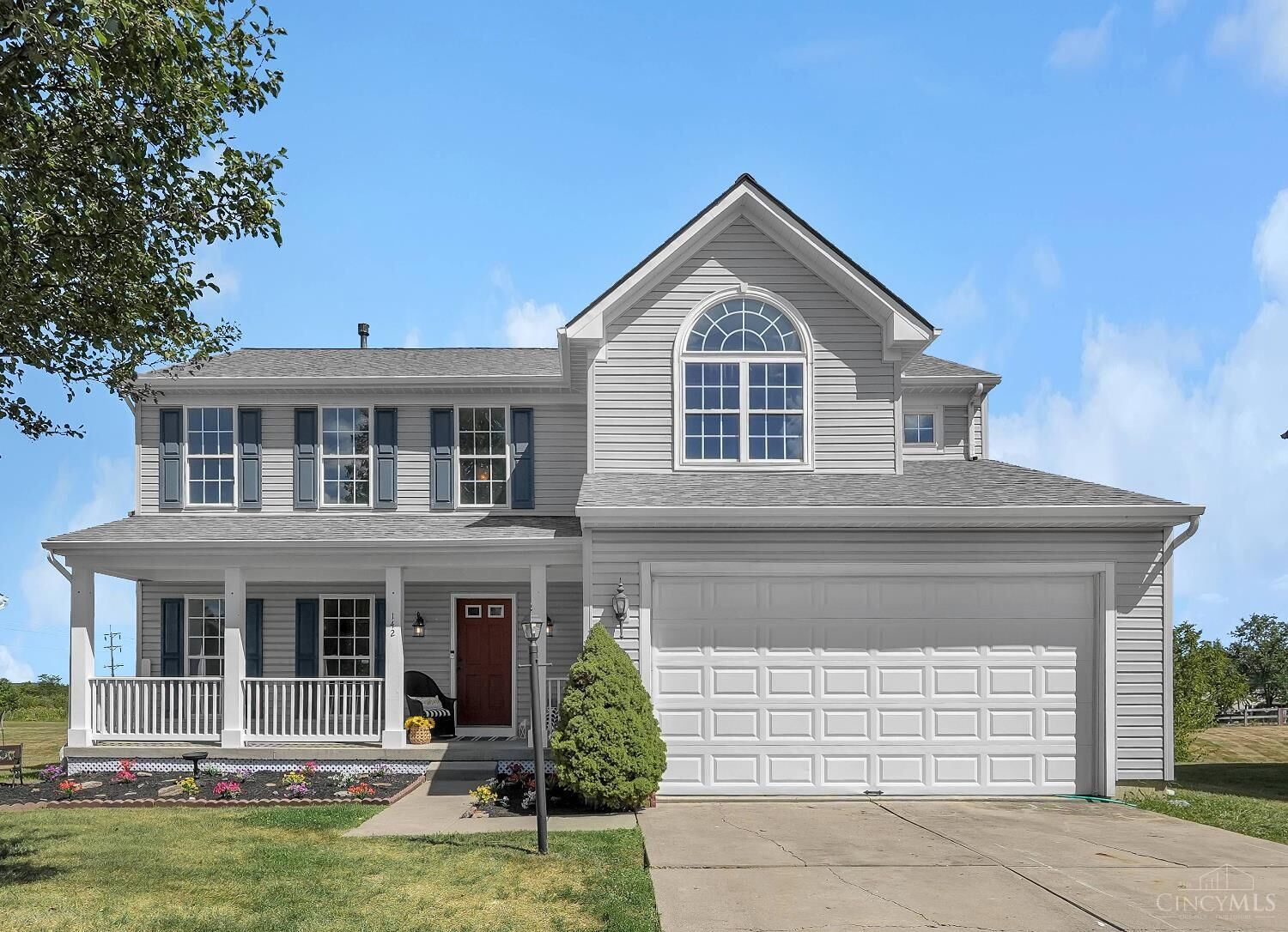 Property Photo:  142 Village Court  OH 45050 