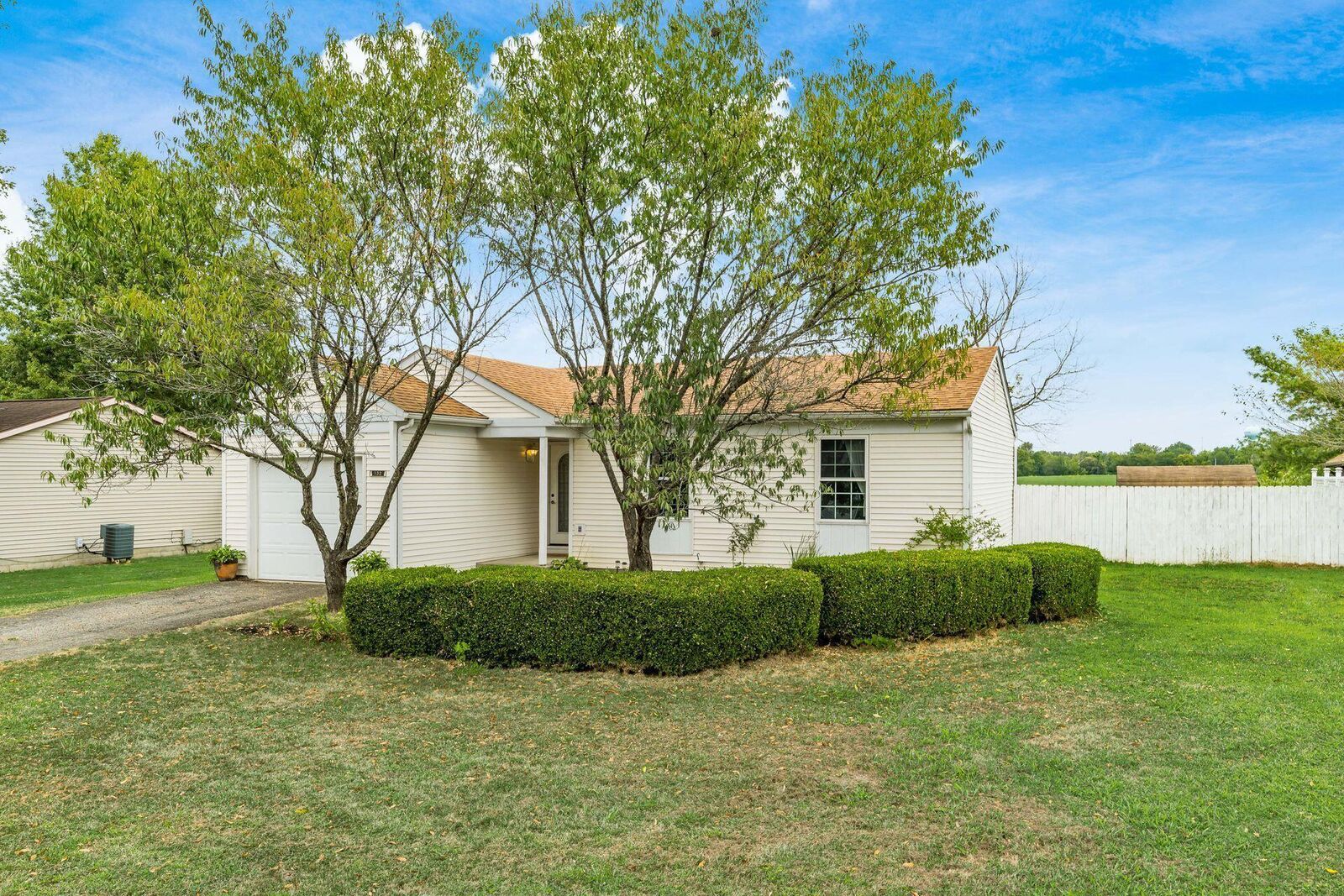 Property Photo:  132 N Creekview Court  OH 43105 