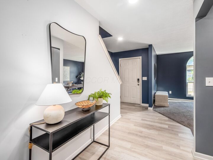 Property Photo: 8723 Hawks Grove Court OH 43035