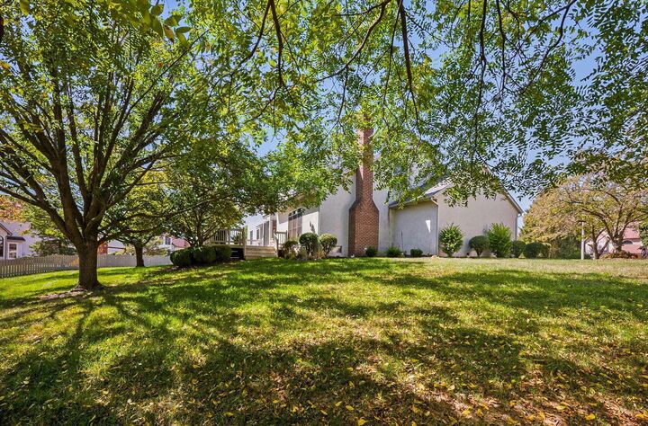 Property Photo: 1890 Lockmere Court OH 43068