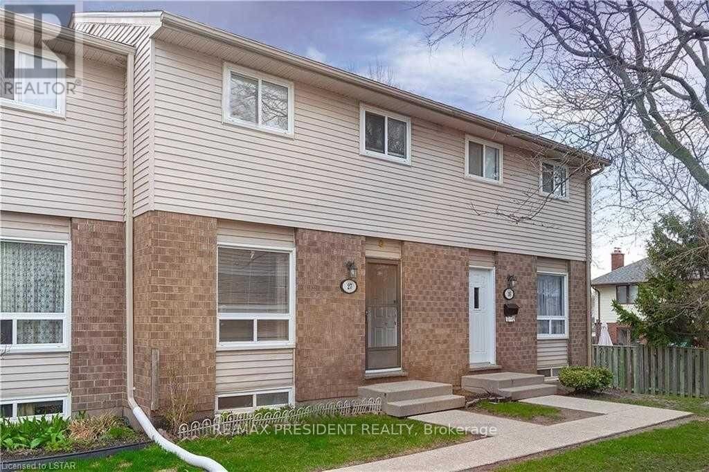 Property Photo: 311 Vesta Road 27 ON N5Y 5J1