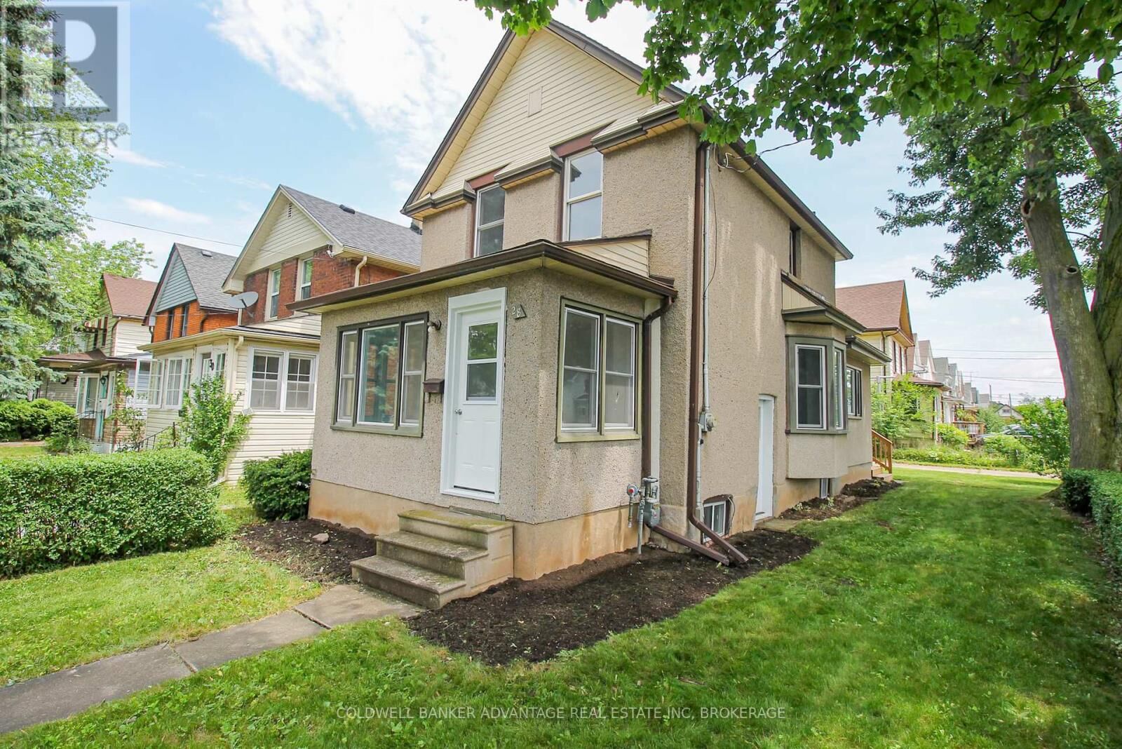 Property Photo: 28 Myrtle Avenue ON L3B 2B1