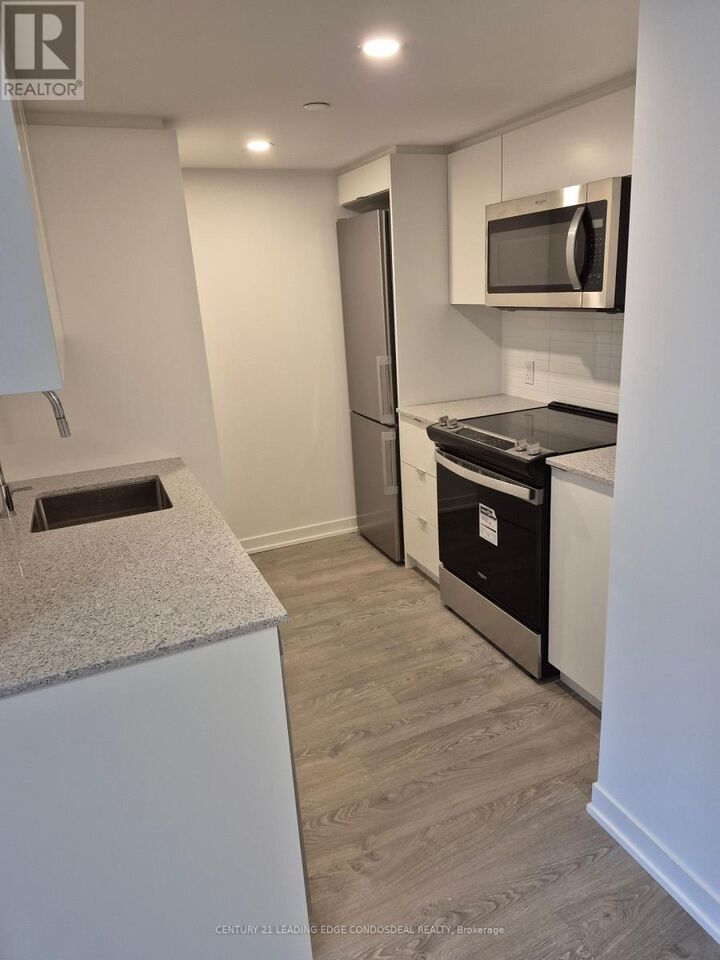 Property Photo: 500 Wilson Avenue 425 ON M3H 5Y9