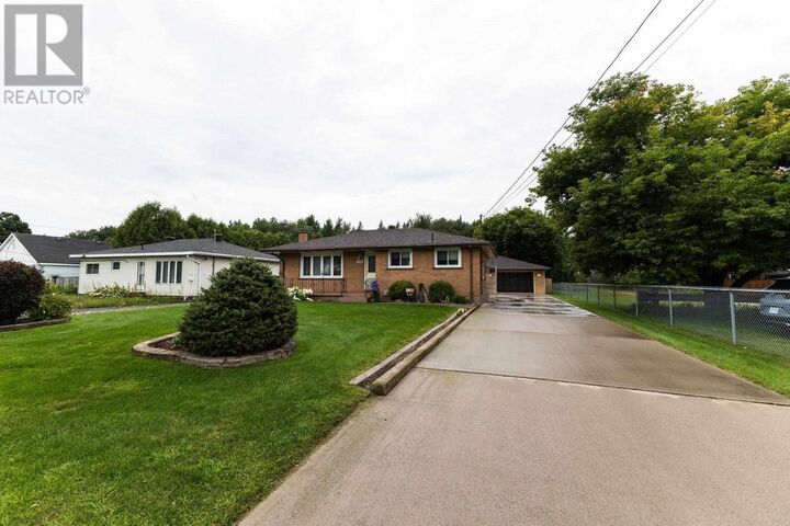617 Boundary Rd  Sault Ste. Marie ON P6A 5C5 photo