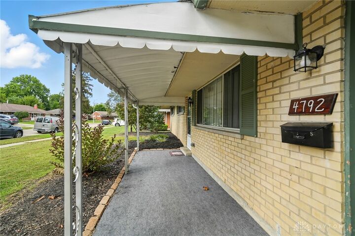 Property Photo:  4792 Loxley Drive  OH 45439 
