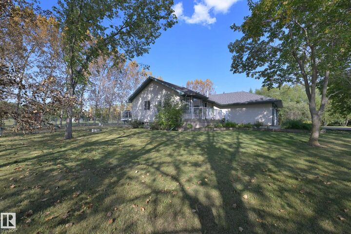 Property Photo: 98 52349 Rge Rd 222 AB T8C 1A4