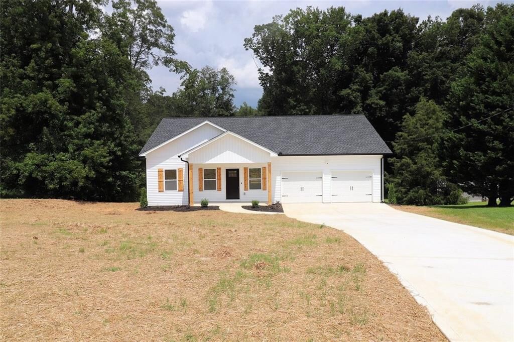 Property Photo:  174 Katie Lane  GA 30117 