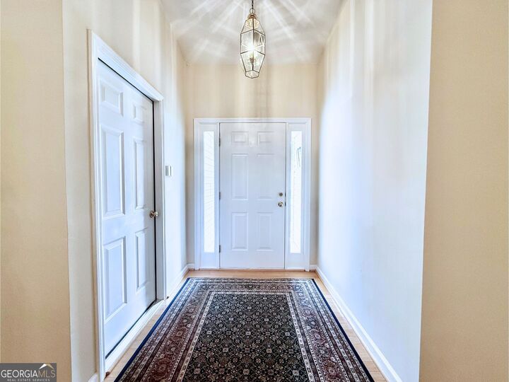 Property Photo:  535 Suwanee East Drive  GA 30043 