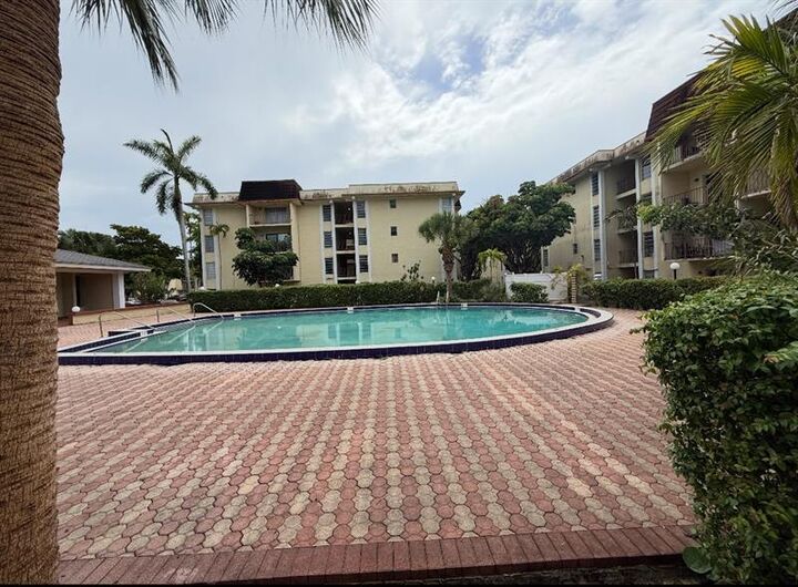 11905 NE 2nd C315  North Miami FL 33161 photo