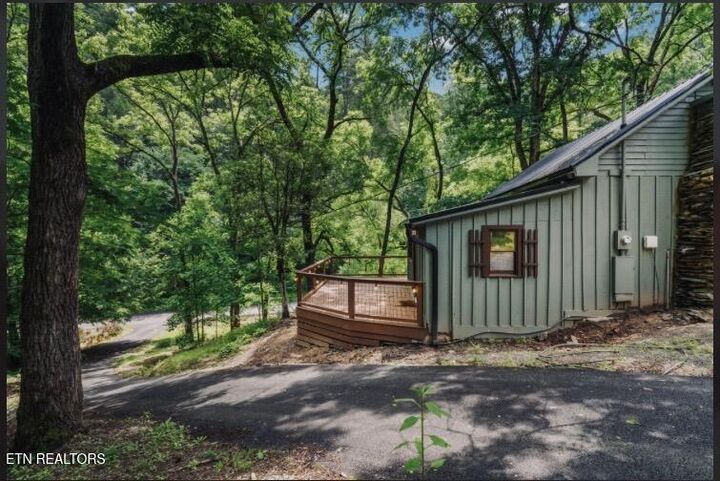 Property Photo: 3909 Henry Town Rd TN 37876