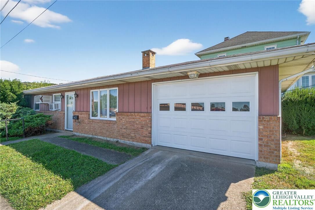 Property Photo: 1421 S Bradford Street PA 18103