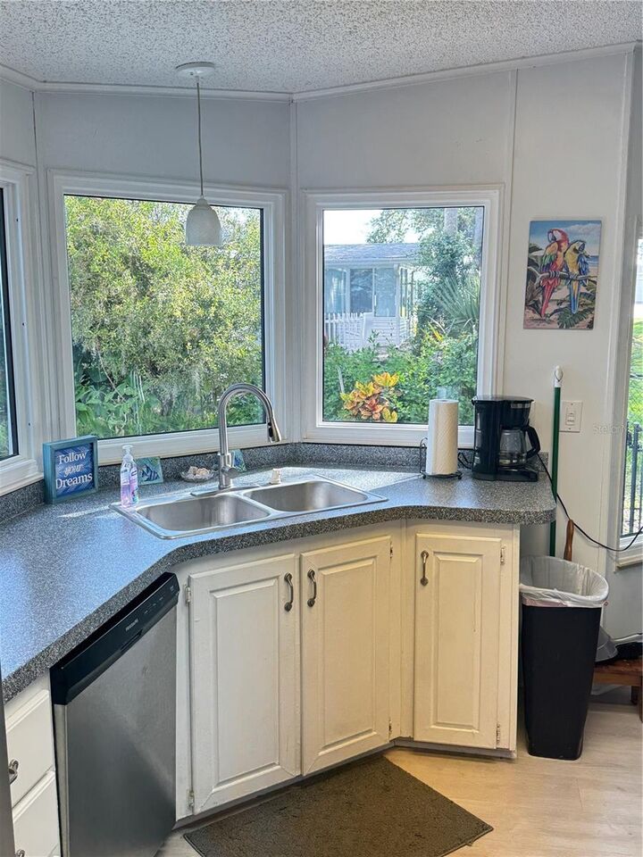 Property Photo: 519 Cheyenne Drive FL 32759