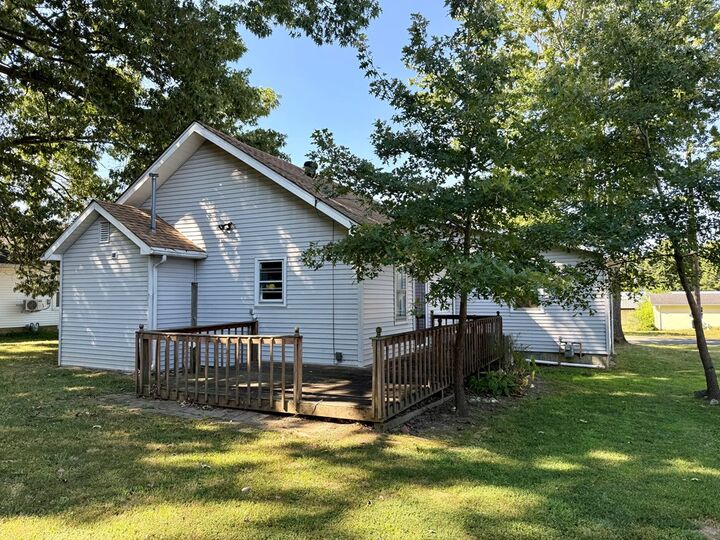 Property Photo: 605 Langley Ave KY 42450