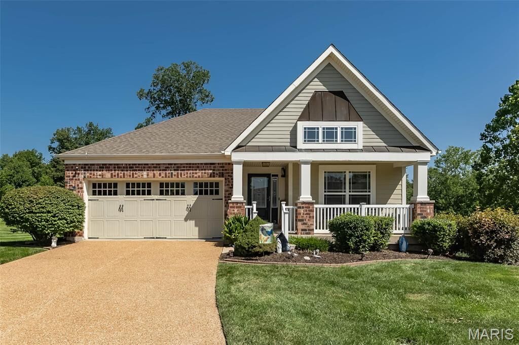 Property Photo:  507 Roth Court  MO 63304 