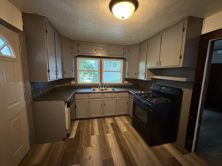 Property Photo:  132 N Gorham Street  MI 49202 