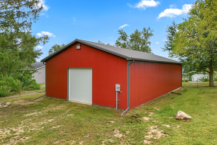 Property Photo: 6017 Skuse Road MI 49266