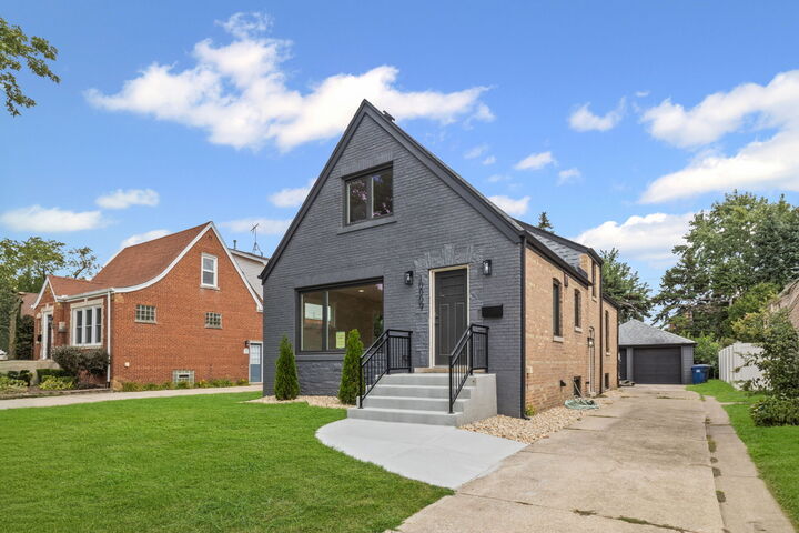 Property Photo:  10009 S Spaulding Avenue  IL 60805 
