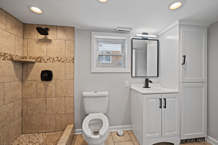 Property Photo:  20 S Central Avenue  IL 60506 