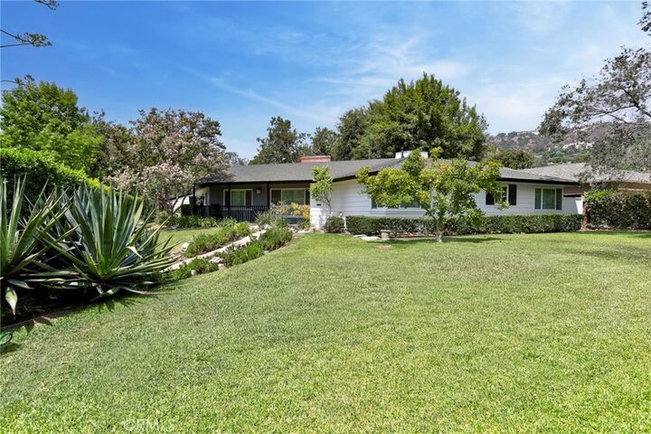 Property Photo:  1465 Linda Vista Avenue  CA 91103 