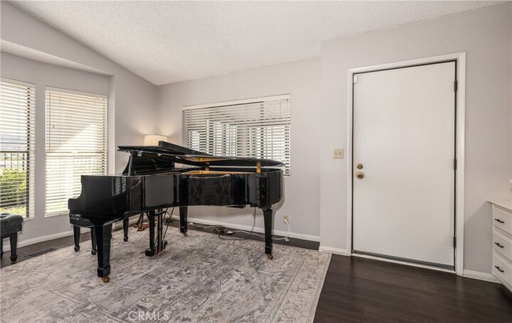 Property Photo:  24600 Mountain Avenue 18  CA 92544 