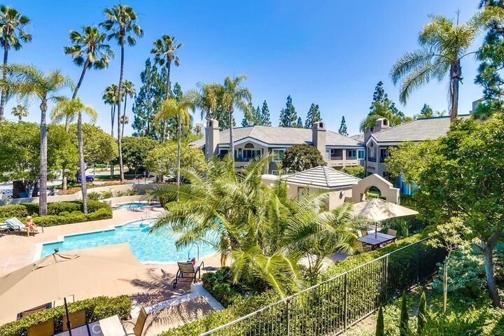 Property Photo: 88 Baycrest Court 62 CA 92660